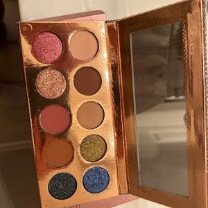 Dose of colors friendcation palette